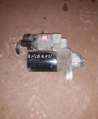 Toyota Avensis T270 Starter motor 281000T030