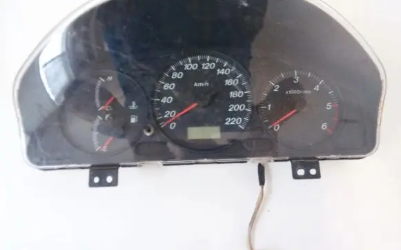 Mazda Premacy Speedometer (instrument cluster)