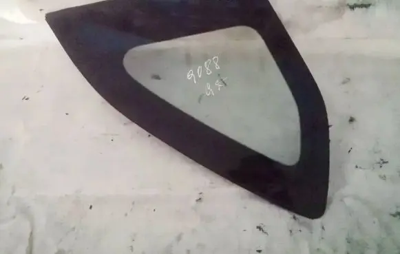 Honda FR-V Rear side window