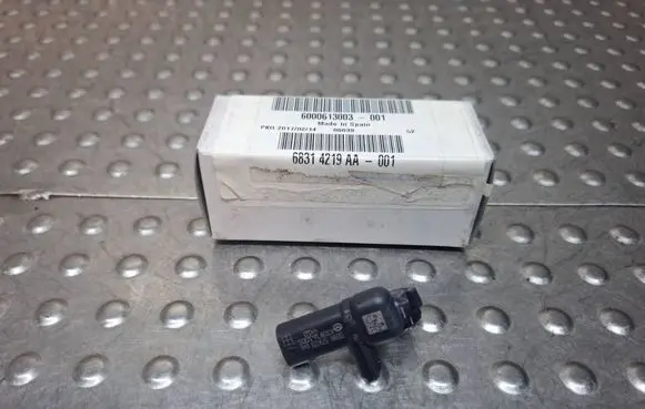 Mazda 2 Airbag deployment crash/impact sensor D09H57KC0046 6000613003