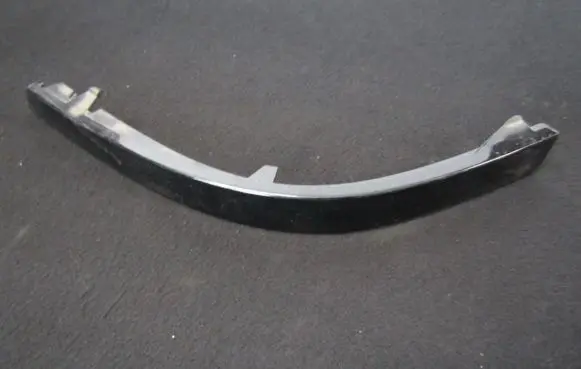 Rear/tail light trim molding