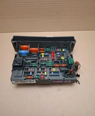 BMW 3 E90 E91 Fuse module 9119447090607