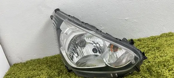 Mitsubishi Space Star Headlight/headlamp