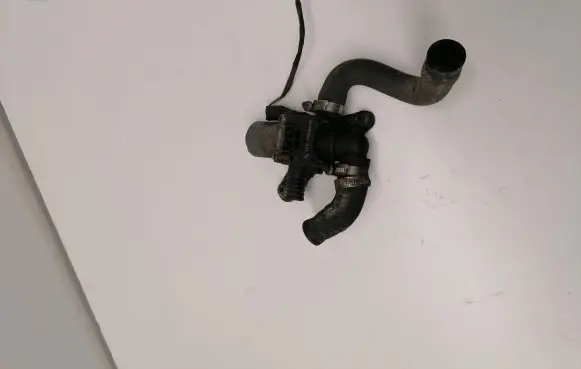 BMW 7 E65 E66 Coolant heater control valve 6412690638106