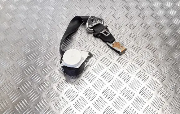 BMW X3 E83 Front seatbelt 33035173