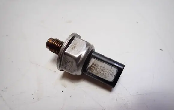 Peugeot 407 Fuel pressure sensor 5WS40039