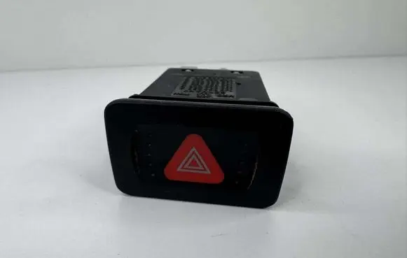Volkswagen Golf IV Hazard light switch 1J0953235