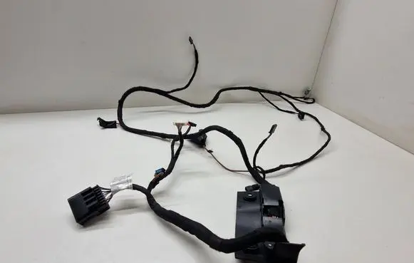 BMW i3 Tailgate/trunk wiring harness 9391710 9391711