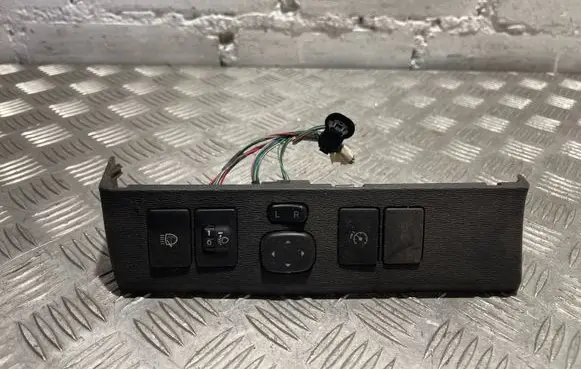 Toyota Avensis T270 Other switches/knobs/shifts 5544605060