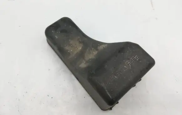 Toyota Corolla E120 E130 Fuse box cover NOCODE