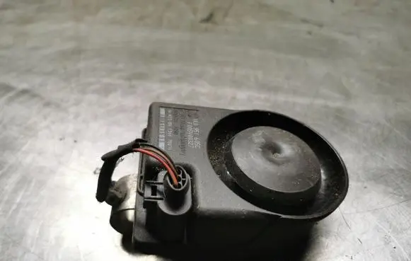 Audi A6 S6 C6 4F Alarm system siren 1K0951605C