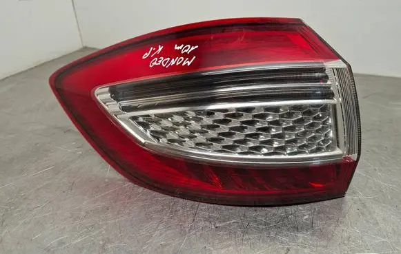 Ford Mondeo MK IV Rear/tail lights BS7113405B