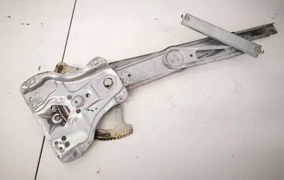 Toyota Avensis T250 Sliding door window regulator with motor 