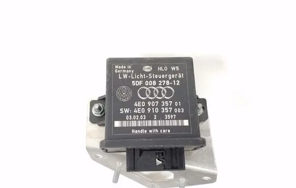 Audi A8 S8 D3 4E Light module LCM 4E0907357