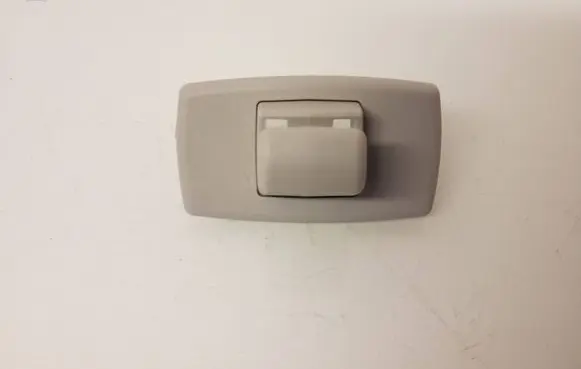 Mercedes-Benz C W205 Sun visor clip/hook/bracket A1668100012 7H52