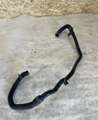 Engine coolant pipe/hose