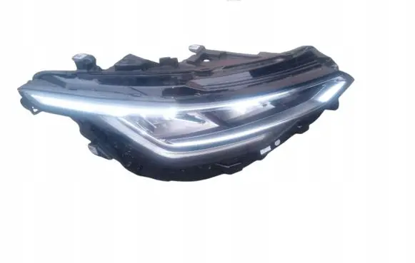 Volkswagen Golf VIII Headlight/headlamp