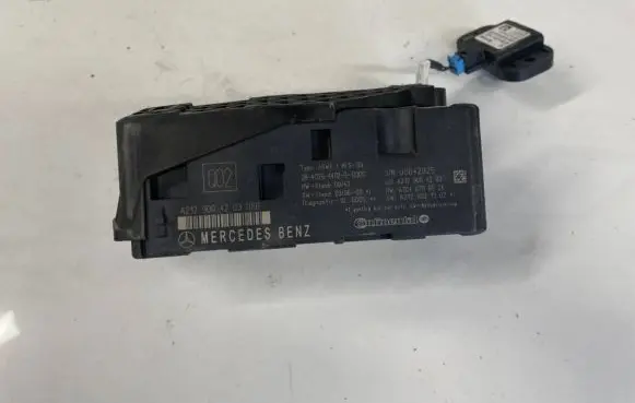 Mercedes-Benz E W212 Other control units/modules a2129004203