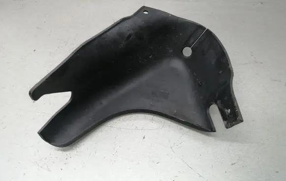 Audi A8 S8 D2 4D Other engine bay part 4D0806583C