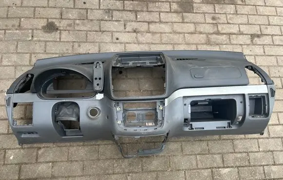 Mercedes-Benz Vito Viano W639 Dashboard A6396820098 A63968002879B51