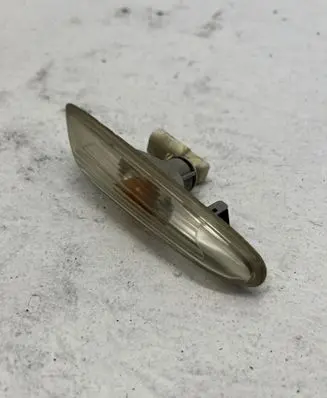 BMW 3 E90 E91 Front fender indicator light 7253326