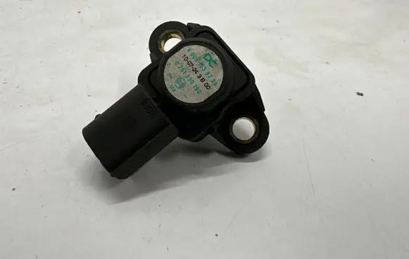Mercedes-Benz E W211 Air pressure sensor A0061539728