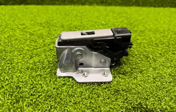Mercedes-Benz Sprinter W907 W910 Tailgate/trunk/boot lock/catch/latch A9107400000