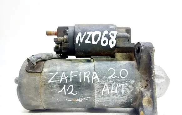 Opel Zafira C Starter motor