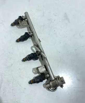 Audi A4 S4 B5 8D Fuel injectors set 058133681 058133551