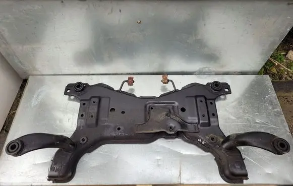 Mazda 5 Front subframe