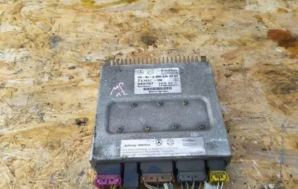 Volkswagen Golf IV ESP acceleration yaw rate sensor 1J0907655A