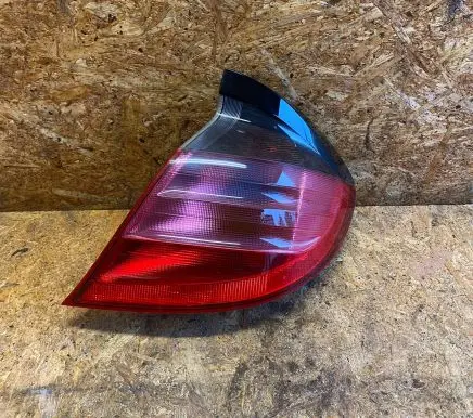 Mercedes-Benz C W203 Rear/tail lights 151616
