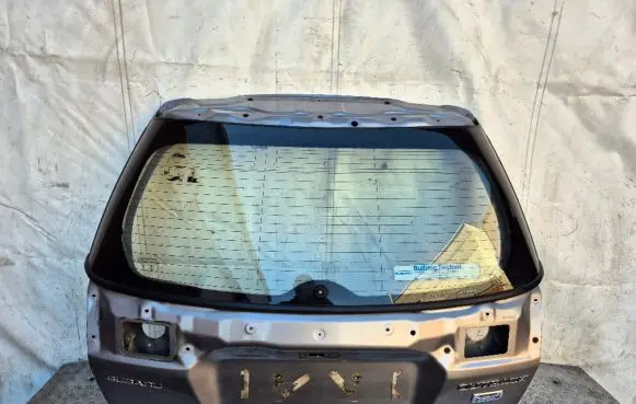 Subaru Outback Tailgate/trunk/boot lid
