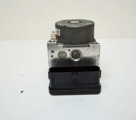 Volkswagen PASSAT B8 ABS Pump 5Q0614517CT