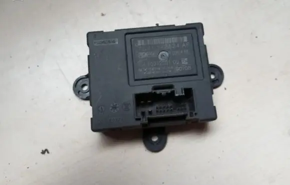 Volvo XC60 Door control unit/module 1001220100