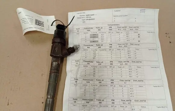 Opel Zafira B Fuel injector 0445110243