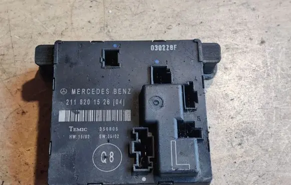 Mercedes-Benz E W211 Door control unit/module 2118201526