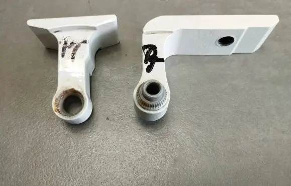 BMW 7 G11 G12 Rear door hinge set 7333062