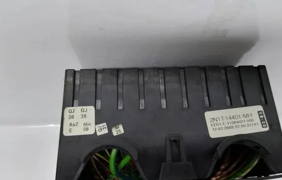 Ford Fusion Fuse 1T14401MH