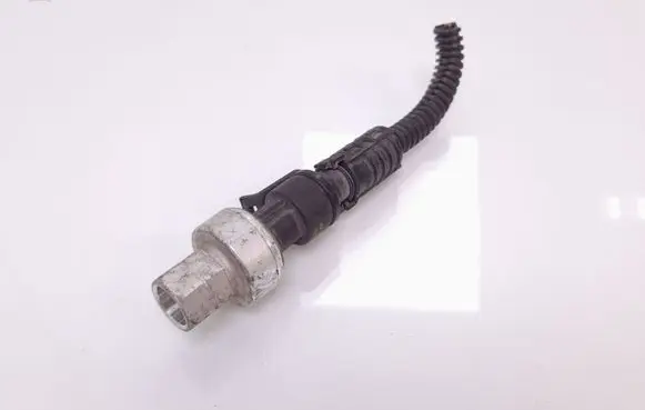 Opel Vectra C Air conditioning (A/C) pressure sensor 9131721