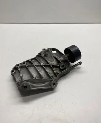BMW M4 F82 F83 A/C compressor mount bracket 7585167 21038