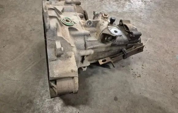 Volkswagen Golf II Manual 5 speed gearbox 020301103 009301107A ATZ