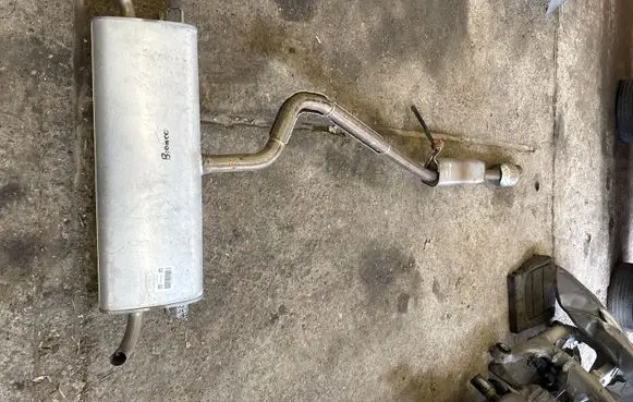 Ford Bronco Muffler/silencer LX615E292 LX6Z5230R LX6Z5E212KQ