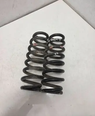 Suzuki Grand Vitara II Rear coil spring 