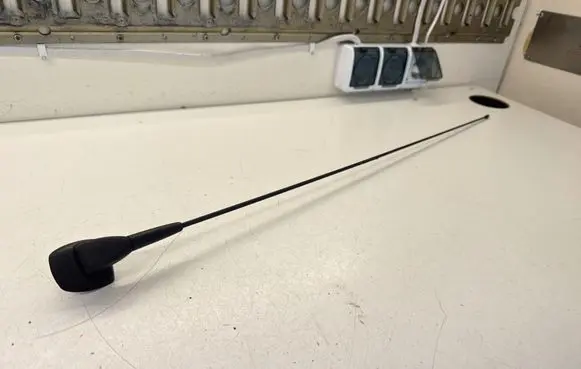 Opel Vivaro Radio antenna 