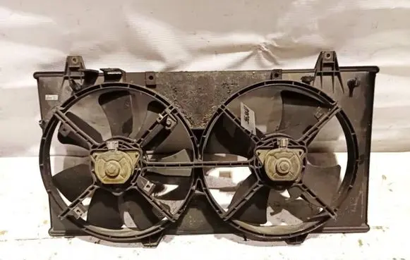 Mazda 6 Radiator cooling fan shroud