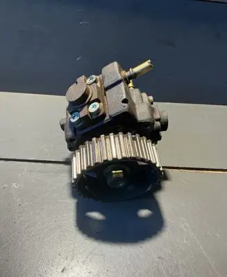 Peugeot 307 Fuel injection high pressure pump 9656300380 0445010102 03000799312