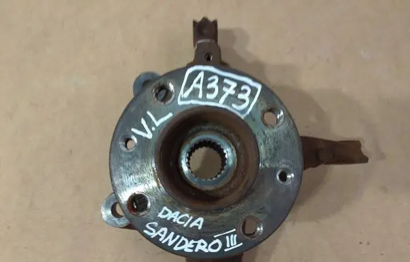 Front wheel hub spindle knuckle