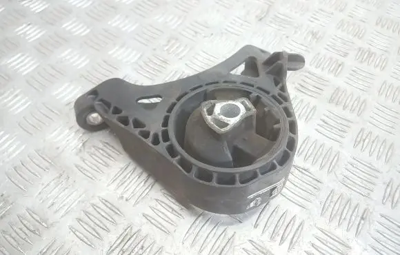 Opel Insignia A Engine mount bracket