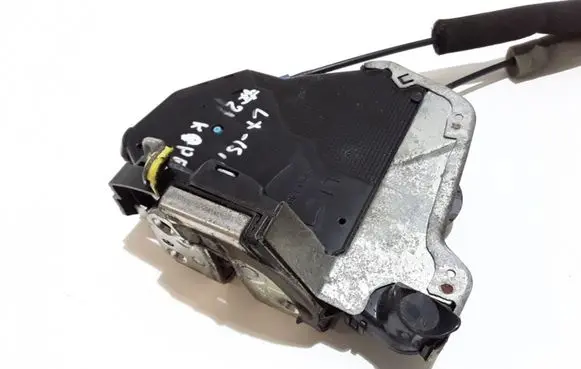 Lexus IS 220D-250-350 Front door lock